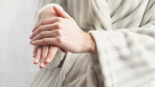 冷えが気になる人におすすめのサプリ10選【冷え性を改善する方法も紹介】 