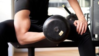 HMBプレミアムマッスルボディアの口コミ評判を徹底調査【効果が気になる人必見】 