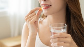 内臓脂肪サプリおすすめ10選【お腹の脂肪を効果的に落とす方法も紹介】 
